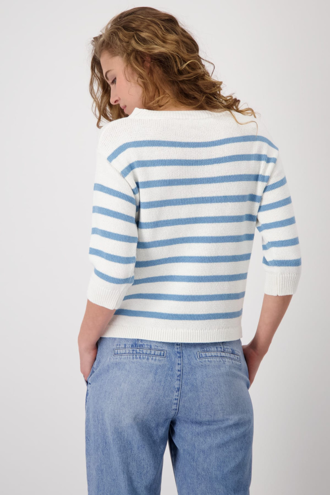 ПУЛОВЕР MONARI мягкий трикотаж с короткими рукавами и крупным текстовым акцентом