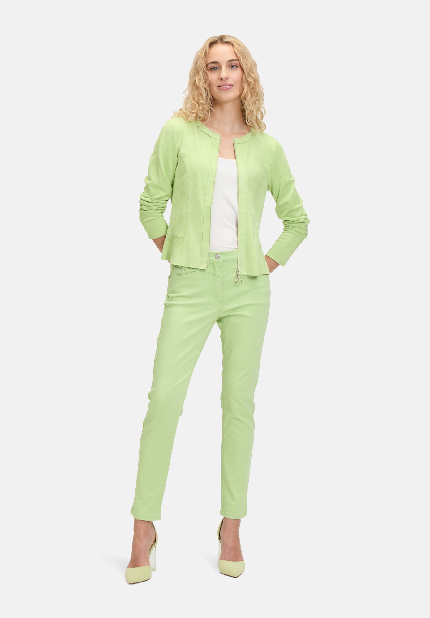 8505786d3c42affc00f461f97c7b5340f1-1-251-68182518-5338-vh